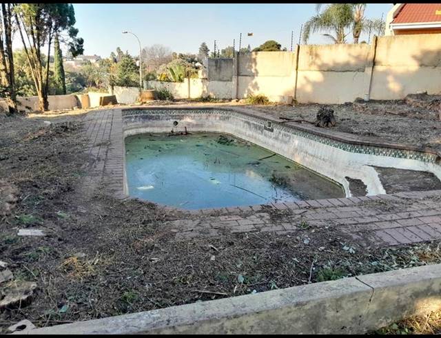 4 BEDROOM HOUSE FOR SALE IN WILRO PARK